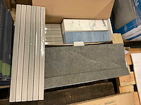 Diverse wandtegels - afbeelding 2 van  2