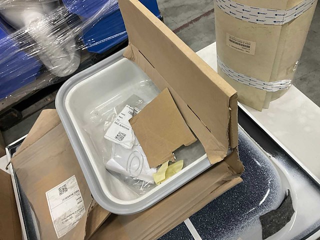 Diverse wastafels & “quooker” combi - afbeelding 6 van  6