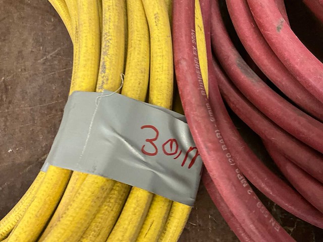 Diverse water en luchtslangen (4x) - afbeelding 10 van  10