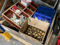Diverse waterpompen, afsluiters en toebehoren - afbeelding 2 van  12