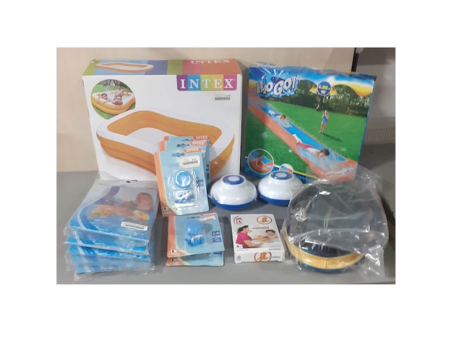 Diverse waterspeelgoed (d1015) - afbeelding 1 van  3