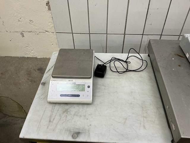 Diverse weegschaal (3x) - afbeelding 4 van  4