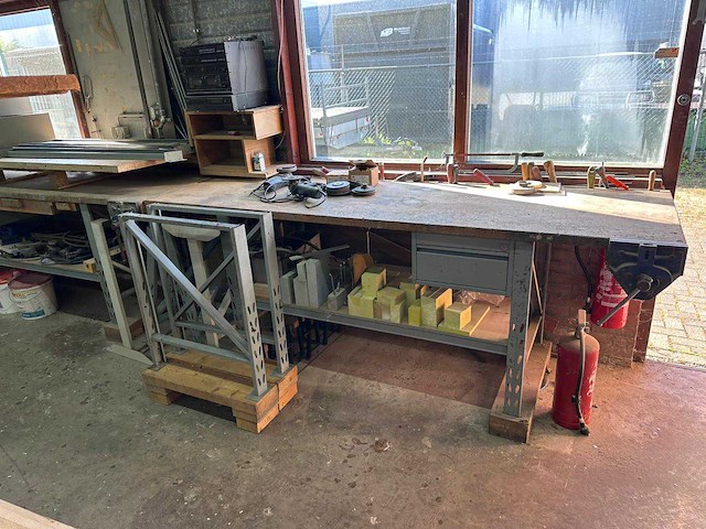 Diverse werkbanken (4x) - afbeelding 2 van  2