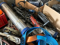 Diverse werkgereedschappen/matrialen - afbeelding 11 van  31