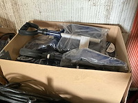 Diverse werkgereedschappen/matrialen - afbeelding 14 van  31