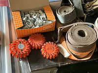 Diverse werkgereedschappen/matrialen - afbeelding 20 van  31