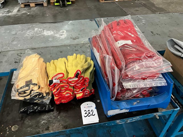 Diverse werkhandschoenen - afbeelding 1 van  3