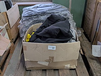 Diverse werkkleding en cabinematten - afbeelding 1 van  18