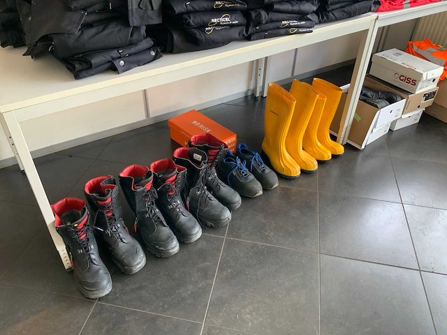 Diverse werkkleding - afbeelding 2 van  8