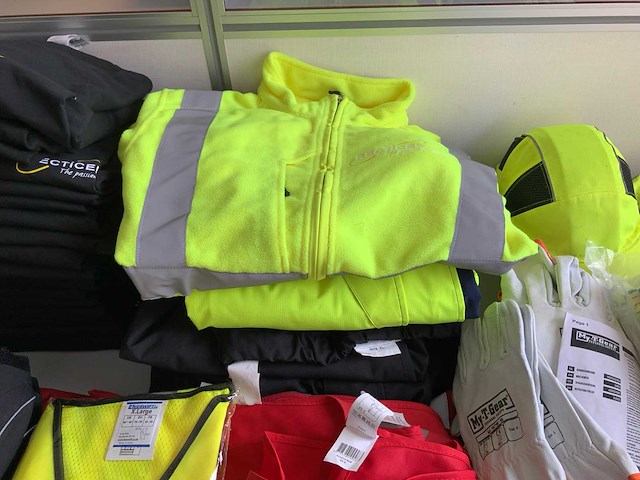 Diverse werkkleding - afbeelding 6 van  8