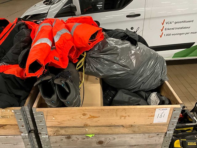 Diverse werkkleding - afbeelding 3 van  3
