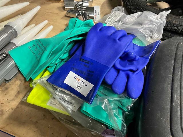 Diverse werkkleding - afbeelding 1 van  3