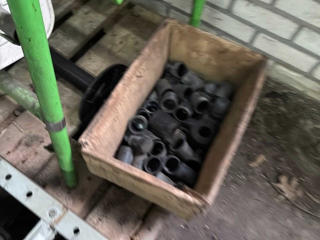 Diverse werkplaats inventaris - afbeelding 5 van  6