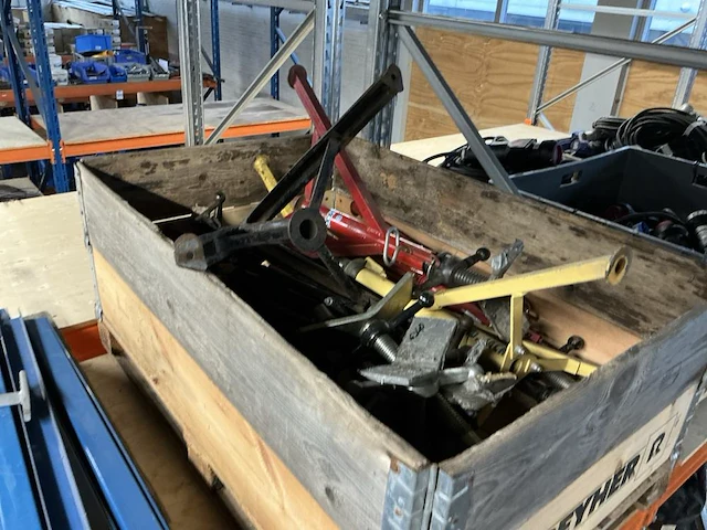 Diverse werkplaats toebehoren - afbeelding 2 van  7