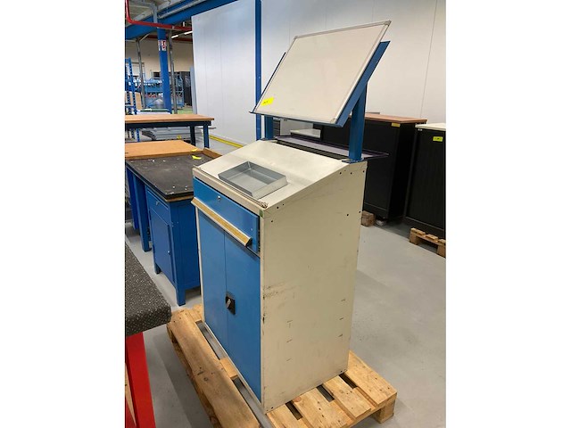 Diverse werkplaatsinventaris (5x) - afbeelding 7 van  7