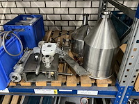 Diverse werkplaatsinventaris en machineonderdelen - afbeelding 14 van  14
