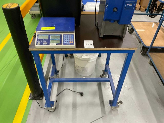 Diverse werkplaatsinventaris - afbeelding 5 van  5