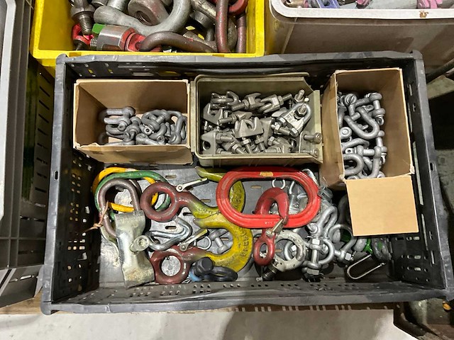 Diverse werkplaatsinventaris - afbeelding 2 van  5