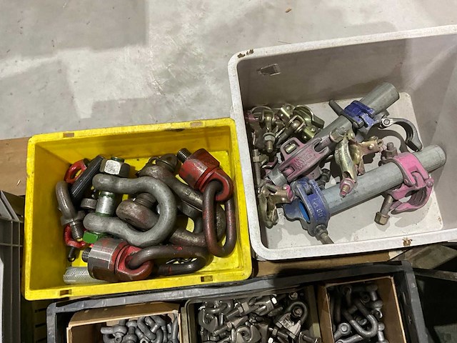 Diverse werkplaatsinventaris - afbeelding 3 van  5