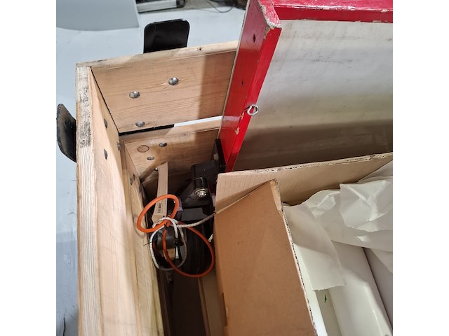 Diverse werkplaatsinventaris - afbeelding 2 van  10