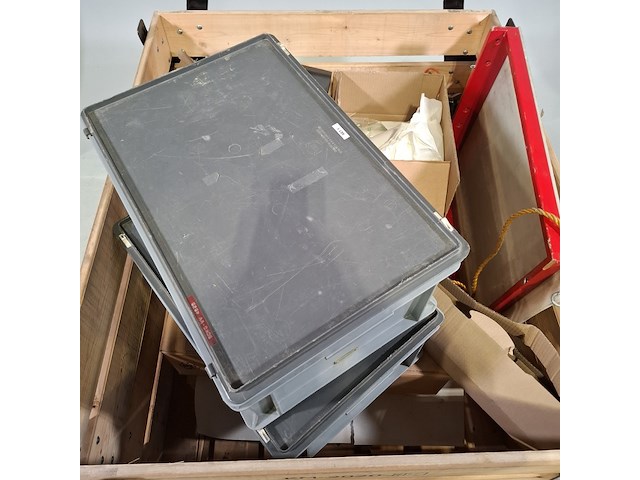 Diverse werkplaatsinventaris - afbeelding 3 van  10