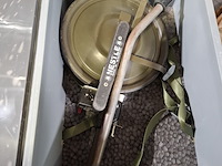 Diverse werkplaatsinventaris - afbeelding 6 van  10