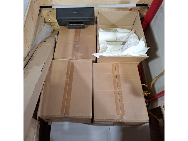 Diverse werkplaatsinventaris - afbeelding 10 van  10