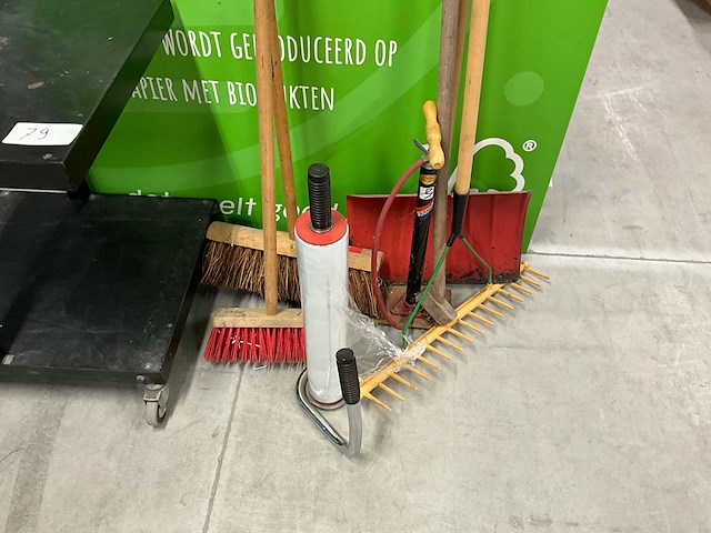 Diverse werkplaatsitems - afbeelding 2 van  3