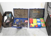 Diverse werkplaatskasten met (new holland) onderdelen en (sortimo) assortimentskisten - afbeelding 3 van  6