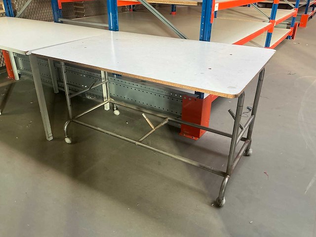 Diverse werktafels (3x) - afbeelding 4 van  6