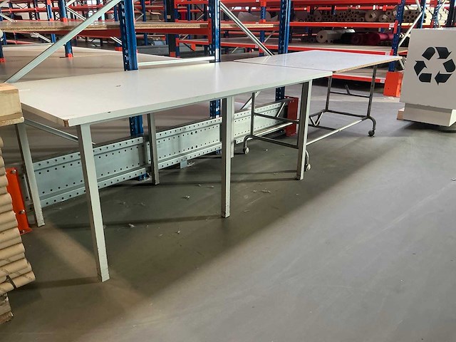 Diverse werktafels (3x) - afbeelding 6 van  6