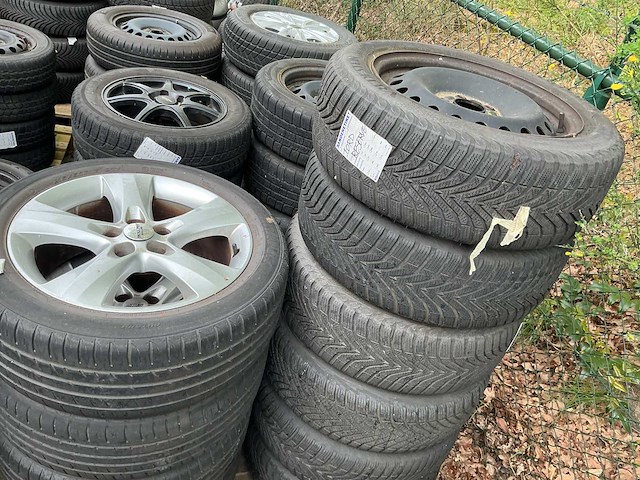 Diverse wielen / banden sets 1 - afbeelding 2 van  11