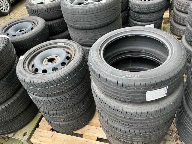 Diverse wielen / banden sets 1 - afbeelding 4 van  11