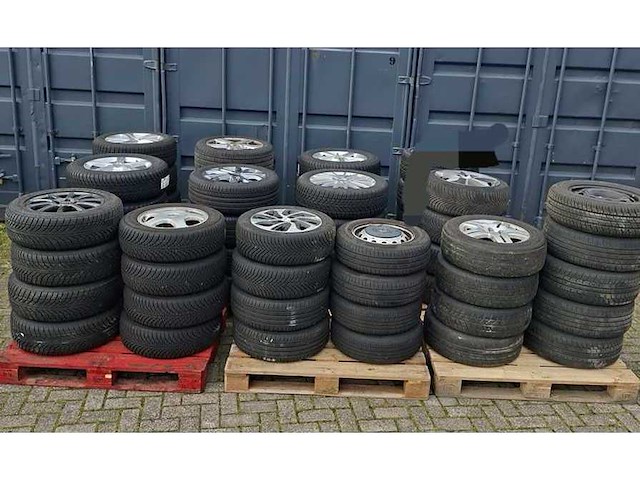 Diverse wielen sets mercedes opel citroën vag - afbeelding 1 van  8