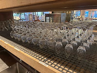 Diverse wijn en champagneglazen - afbeelding 2 van  3