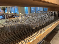 Diverse wijn en champagneglazen - afbeelding 3 van  3