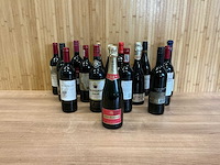 Diverse wijnen en dranken - afbeelding 1 van  8