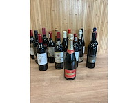 Diverse wijnen en dranken - afbeelding 3 van  8