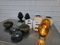 Diverse windlichten en decoratiemateriaal (16x) - afbeelding 3 van  3