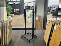 Diverse winkelmeubels - afbeelding 2 van  5