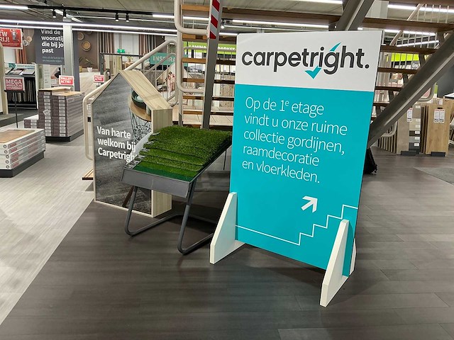 Diverse winkelmeubels - afbeelding 1 van  5