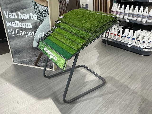 Diverse winkelmeubels - afbeelding 2 van  4