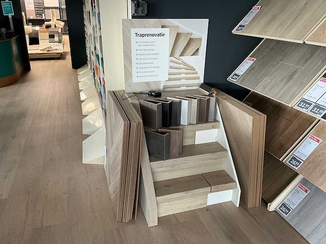 Diverse winkelmeubels - afbeelding 2 van  3