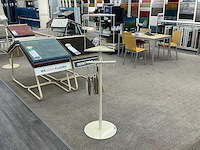 Diverse winkelmeubels - afbeelding 4 van  5