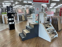 Diverse winkelmeubels - afbeelding 1 van  7