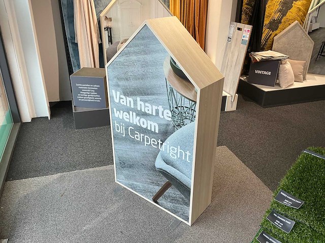 Diverse winkelmeubels - afbeelding 2 van  7