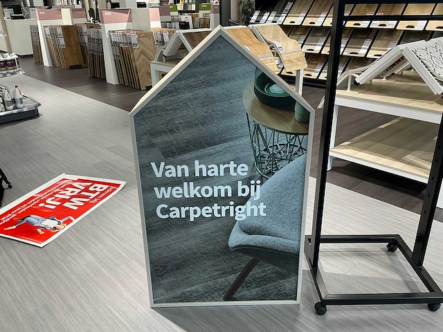 Diverse winkelmeubels - afbeelding 4 van  5