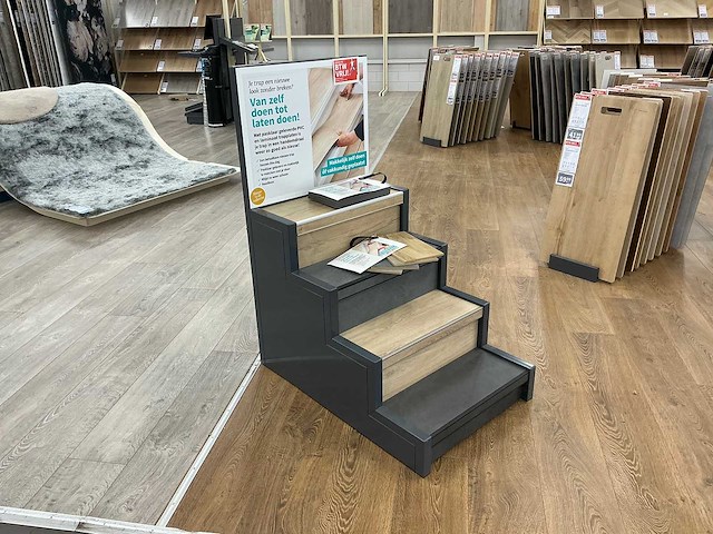 Diverse winkelmeubels - afbeelding 2 van  6