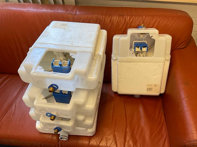 Diverse wisa inbouwreservoir 5 stuks - afbeelding 1 van  4