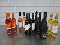 Diverse witte, rosé en rode wijn fles (14x) - afbeelding 2 van  3